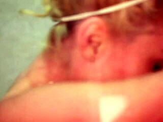 Trio Lésbico Quente com Lambidas na Buceta e Gozadas Molhadas