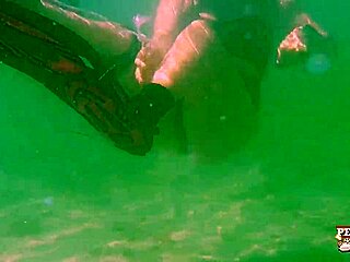 Can underwater pussy masturbation make penny pax this horny with ripped clothes?