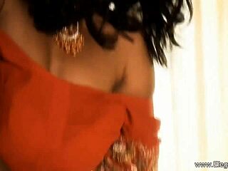 i'm lost in these dancing erotic dreams with my asian girlfriend showing off her moves