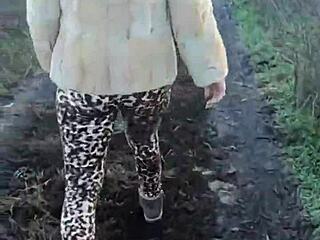 Let's go shopping together and I'll be so grateful to you in the end.