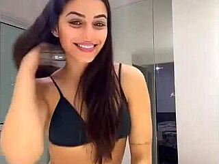 Young 18+ Woman Shows Big Ass And Tits In Tight Bikini