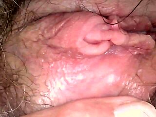 Missionary fuck and some ultra close-ups of a freshly fucked pussy