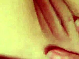 i'm strolling without panties in the supermarket