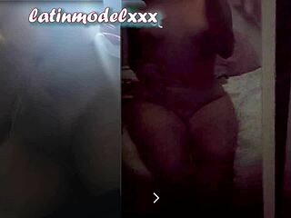 Hot Big Ass Model In A Videocall Sees His Older Lover Masturbate.