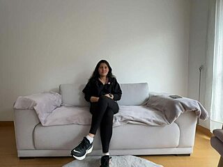 I paid my roomie the rent with some hot lesbian sex... we kissed, fingered, scissored in leggings at the gym, ya know?