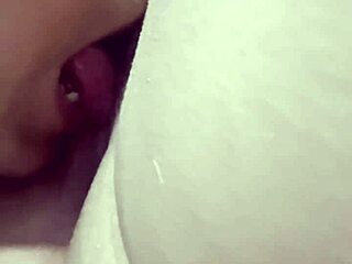 Oh man, que rico es lamer el coño de una madura, like this hot Mexican housewife in our swingers group at the gym, her ass bent over for doggystyle anal fun