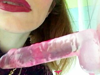 French girl Violette des étoiles gives sloppy blowjob to suction dildo