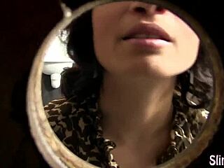 fingering glamour babe in gloryhole!