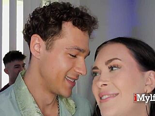 How did stepmom Lindsay Lee make me famous in college with Jayden Marcos and Max Fills?