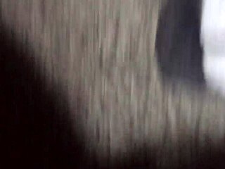 Hej, pozri ako moja žena skáče na mojom kokote s tým skákajúcim zadkom