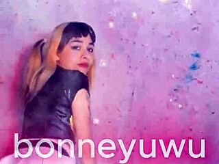 Bonneyuwu Dances in Cute White Skirt with Pigtails