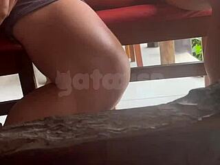 Casada Safada Flashing and Fucking Big Cock Lover in Street and Car While Cuckold Films