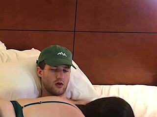 Olha essa compilação de boquetes BBW com peitões e garganta profunda!