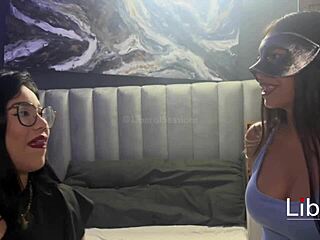 so, sarah, you're that skinny tattooed 19-year-old unicorn chick debuting in liberal sessions?