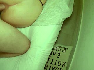 Mak tiri emosi hisap batang anak tiri dan naik punggung gila