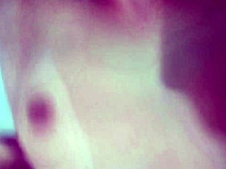 Wpakował po jaja w cipkę dojrzałej i spuścił się jak ogier