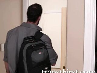 How Does Statuesque Asian Trans Babe Venus Lux Work Big Cock To Orgasm?