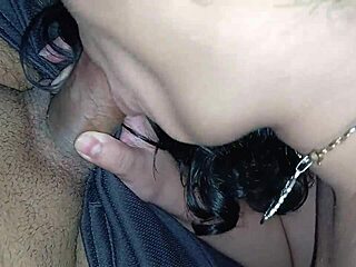 Caliente paja y mamada a gran polla con corrida en tetas grandes de latina amateur en pov