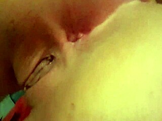 Alexa bryder sine grænser i intens solo session del 1