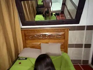 hermanastra con enorme culo recibe follada anal por diversion en video casero mexicano en español