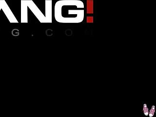 i'm summer renee, busty and ready for some public fun outdoors