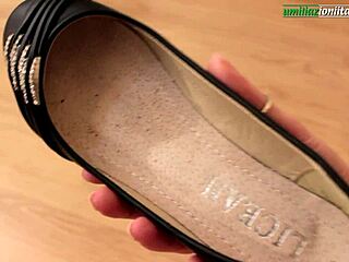 VIOLET TALKS to you about MILF FOOT FETISH domination!