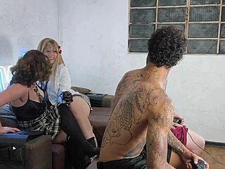 Amigos fodendo gostoso no pelo depois da festa