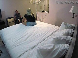 Intense POV Pop Casting met Latina Slet Deepthroat en Kut Pounding