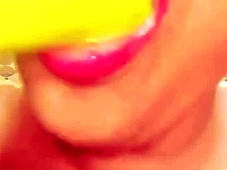 Indian Woman Takes Monster Cock Deep in Mouth for Cumshot