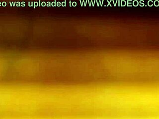 Watch Dawnskye1962 wiggle and bounce her big ass in pantyhose wildly!