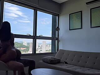 ฝันน้ำแตกตื่นมาเย็ดรักทะเลร้อนฉ่า!