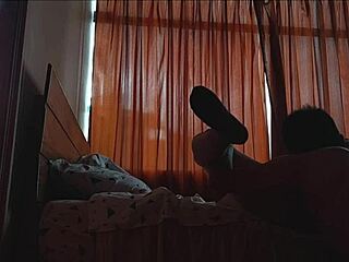 me acuesto con amigo casto de mi esposo que se vacea toda su leche dentro de mi vagina