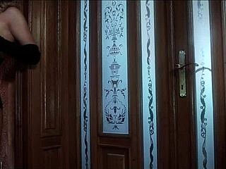 Glamour Babe Gives Handjob And Blowjob With Cumshot Facial On Huge Load In Quickie Tease