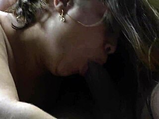 Wah Milf Ini Telan Pejuh Lengket di Part 1