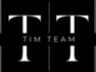 Seeing a guy in bed turned out to be an unexpected but pleasant surprise for everyone involved!