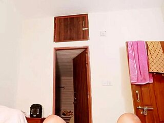 In the home room, a shy and beautiful girlfriend experienced hard fucking with rumpa21.