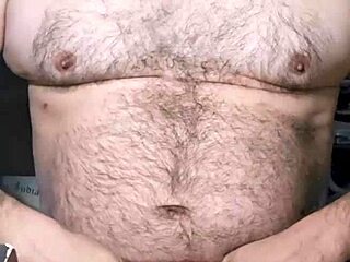 i love showing off my curvy body and big cock as ezsosa in bedroom solo flashing update