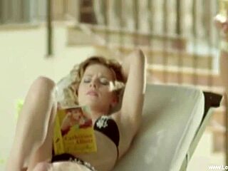 lysette licks and sucks off sarah making the best