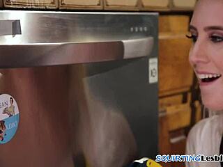 Squirting Dyke Babes In Erotic Couple Scene Pussylicking Each Other With Hairy Muff Diving And Small Tits Action