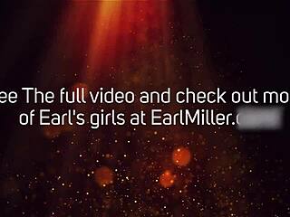 Blond lepotička Marlie Moore začne z igro velikih naravnih još in velikega klitorisa v perilicah, nato petah in dildom do solo gaping orgazma