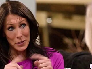 Two Step Moms Pussy Lick And Facesit Teen Step Daughters!