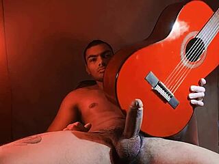 guitarjob fuckin that yamaha hacha in china spanish style c-80 til i cum...muscular chinese bodybuilder action
