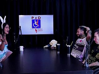 Casal Kobra enjoys real putaria with big sack and cock hitting the pussy. Tifany Rocha Swing Cast uses plug in ass and 69 on Sheer Red.