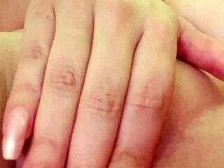 hey watch me finger my pussy while buzzing vibrator deep blondie fesser