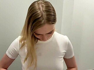 Hey, my new upstairs neighbor is a beautiful whore with big tits who spread her legs in the hallway