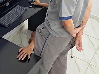 Housewife Calls Technician and Receives Him Only in Panties for Cum on Ass Action