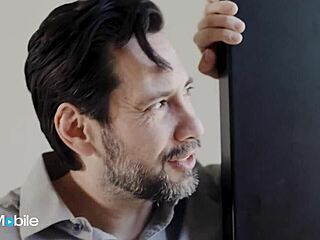 Slender brunette, you getting pounded in missionary then taking load on trimmed bush?