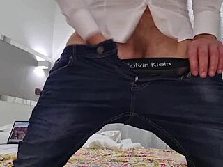 i get so horny watching italian stepson jerk huge cock endlessly