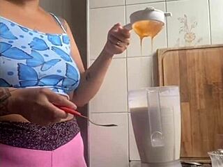 crazy flashing big pussy swollen exhibitionist desperation