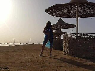 i skip panties flashing big tits on crowded beach